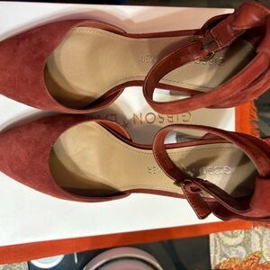 Gibson Latimer Maroon Heels
